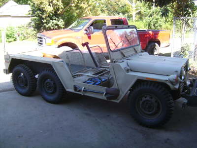 6-wheel Jeep